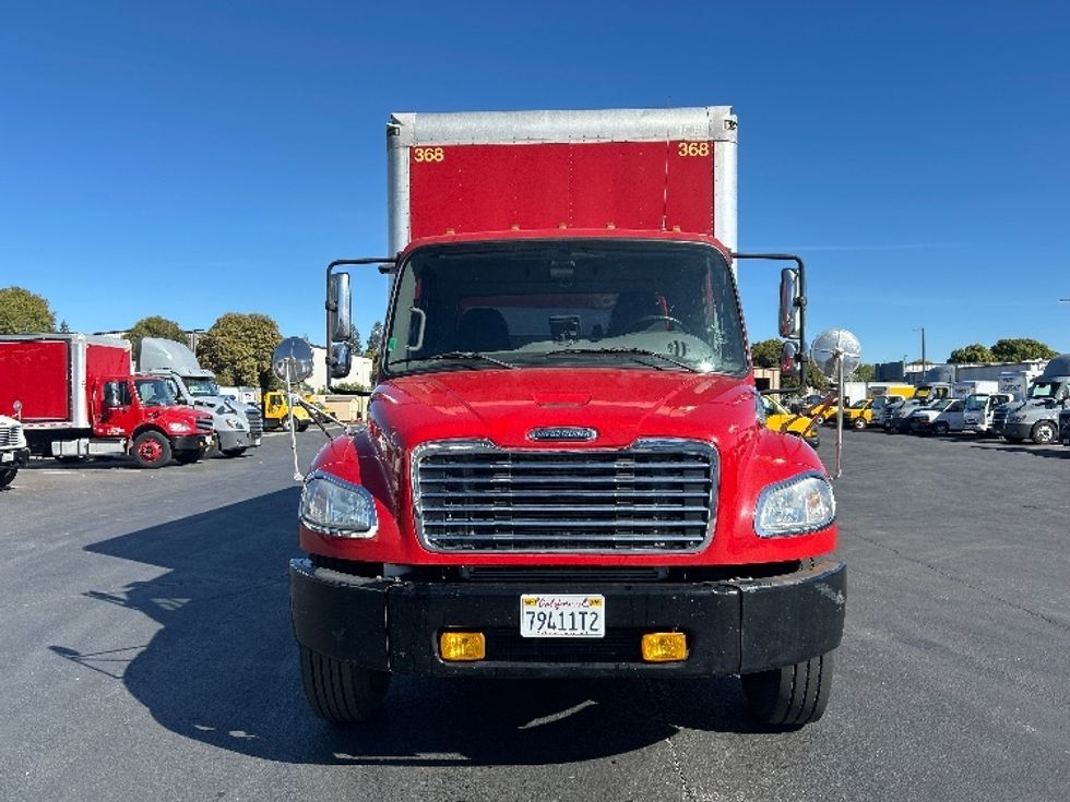 Medium Duty Box Truck-Light and Medium Duty Trucks-Freightliner-2017-M2-West Sacramento-CA-67,651\n\t\tmiles-$ 52,500 - Image 2