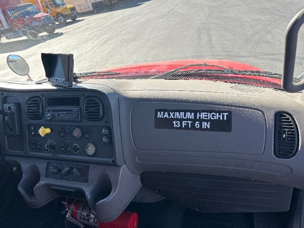 Medium Duty Box Truck-Light and Medium Duty Trucks-Freightliner-2017-M2-West Sacramento-CA-67,651\n\t\tmiles-$ 52,500 - Image 21