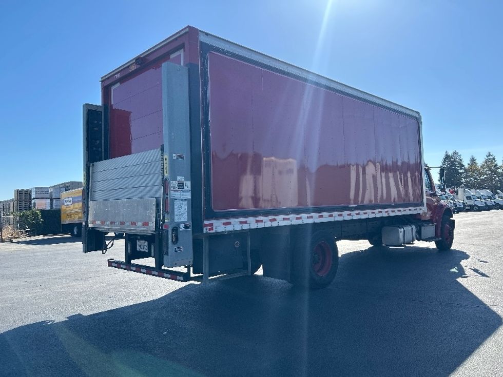 Medium Duty Box Truck-Light and Medium Duty Trucks-Freightliner-2017-M2-West Sacramento-CA-69,216\n\t\tmiles-$ 52,500 - Image 13