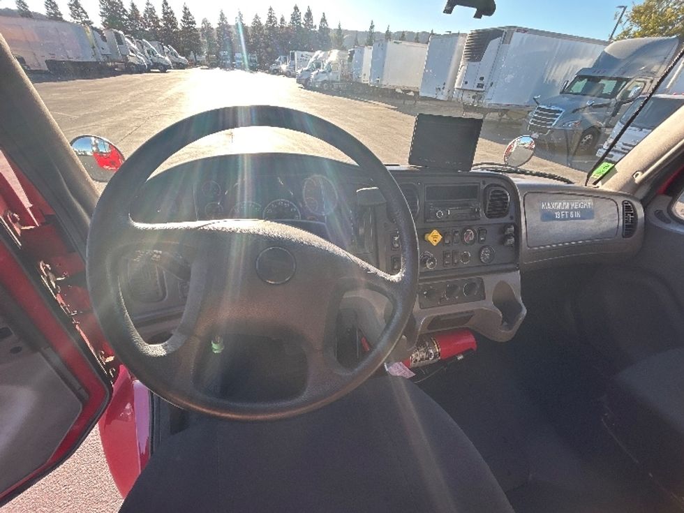 Medium Duty Box Truck-Light and Medium Duty Trucks-Freightliner-2017-M2-West Sacramento-CA-85,296\n\t\tmiles-$ 51,250 - Image 18