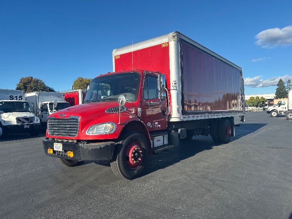 Medium Duty Box Truck-Light and Medium Duty Trucks-Freightliner-2017-M2-West Sacramento-CA-85,296\n\t\tmiles-$ 51,250 - Image 3