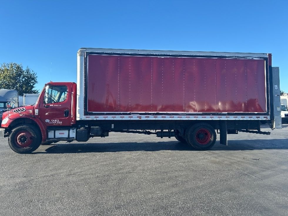 Medium Duty Box Truck-Light and Medium Duty Trucks-Freightliner-2017-M2-West Sacramento-CA-85,296\n\t\tmiles-$ 51,250 - Image 4