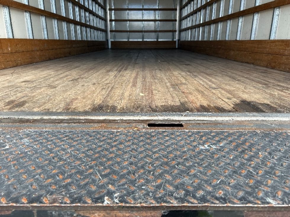 Medium Duty Box Truck-Light and Medium Duty Trucks-Freightliner-2017-M2-West Sacramento-CA-89,579\n\t\tmiles-$ 59,750 - Image 10