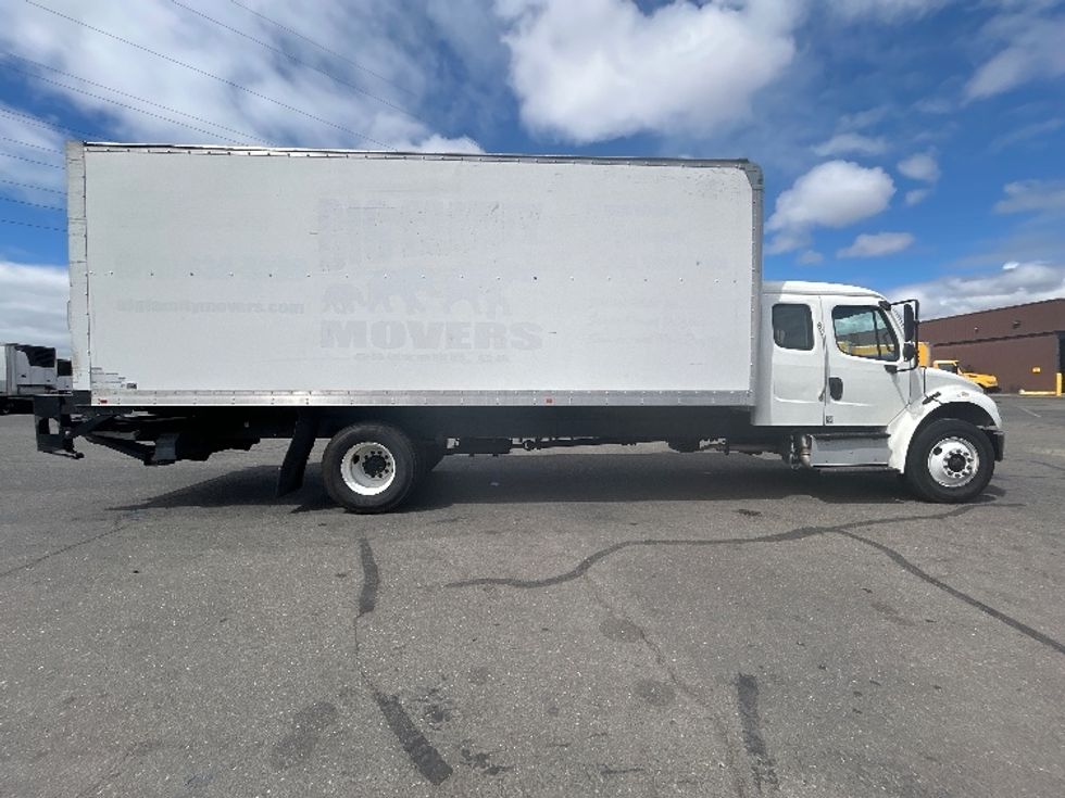 Medium Duty Box Truck-Light and Medium Duty Trucks-Freightliner-2017-M2-West Sacramento-CA-89,579\n\t\tmiles-$ 59,750 - Image 15