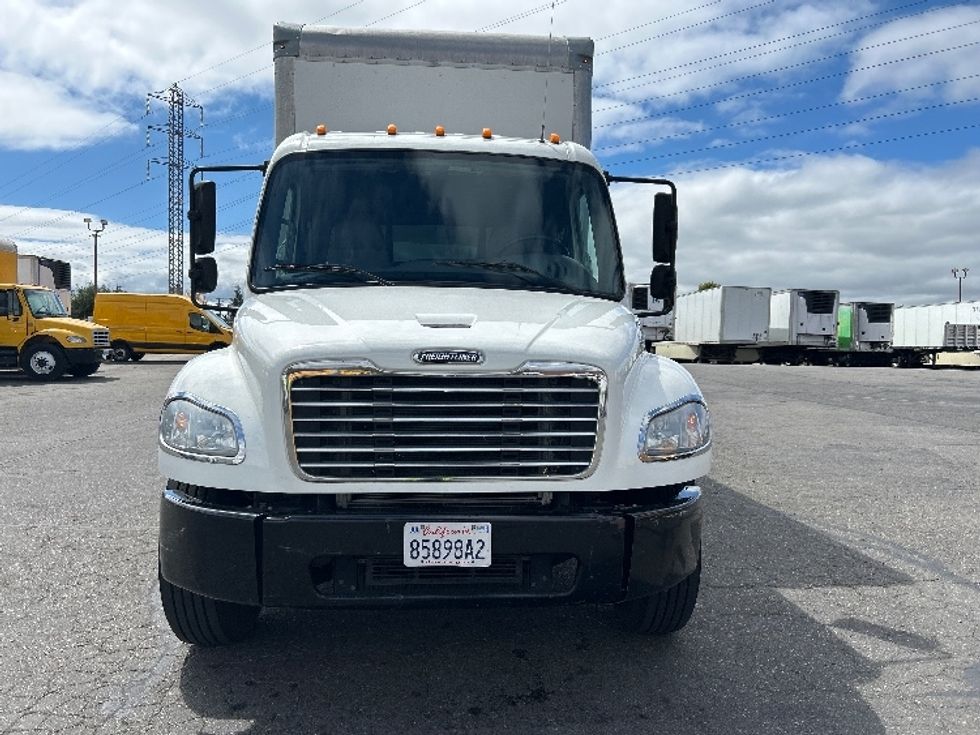 Medium Duty Box Truck-Light and Medium Duty Trucks-Freightliner-2017-M2-West Sacramento-CA-89,579\n\t\tmiles-$ 59,750 - Image 2