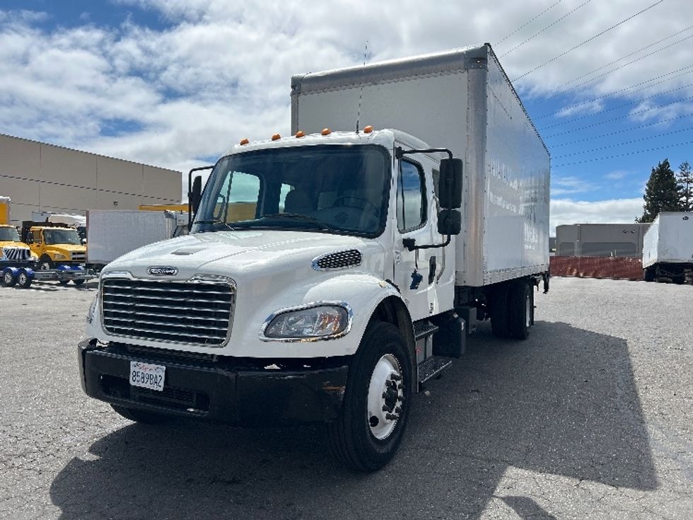 Medium Duty Box Truck-Light and Medium Duty Trucks-Freightliner-2017-M2-West Sacramento-CA-89,579\n\t\tmiles-$ 59,750 - Image 3
