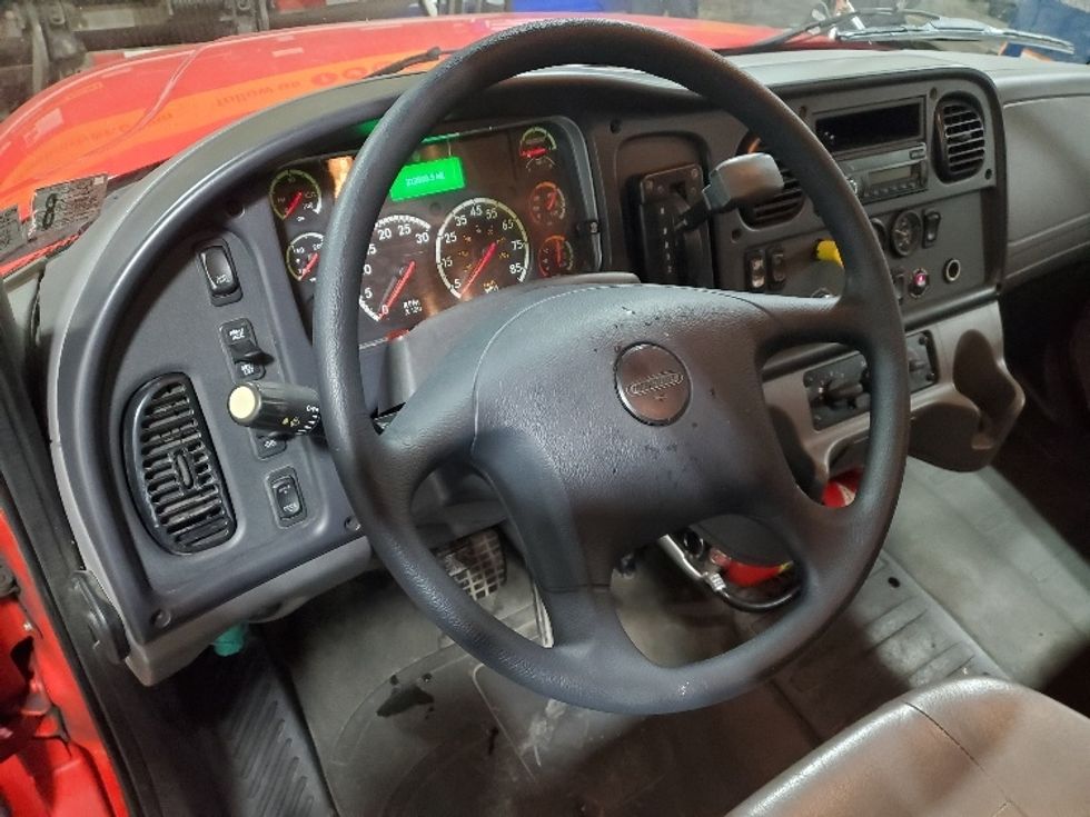 Medium Duty Box Truck-Light and Medium Duty Trucks-Freightliner-2017-M2-White Deer-PA-212,938\n\t\tmiles-$ 45,500 - Image 17