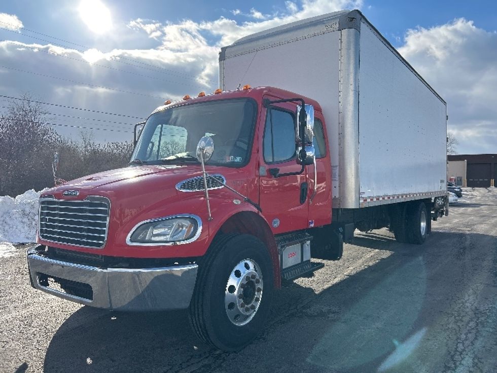 Medium Duty Box Truck-Light and Medium Duty Trucks-Freightliner-2017-M2-White Deer-PA-212,938\n\t\tmiles-$ 45,500 - Image 3