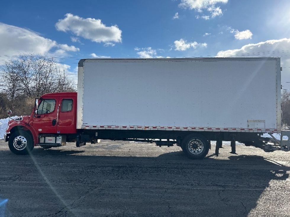 Medium Duty Box Truck-Light and Medium Duty Trucks-Freightliner-2017-M2-White Deer-PA-212,938\n\t\tmiles-$ 45,500 - Image 4
