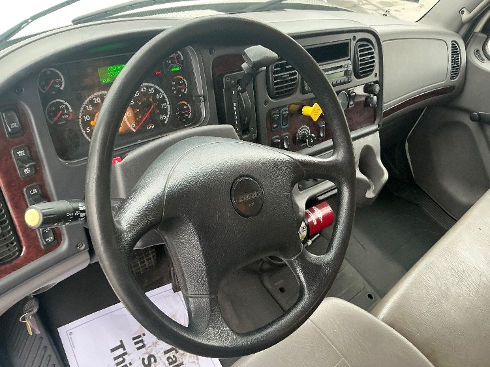 Medium Duty Box Truck-Light and Medium Duty Trucks-Freightliner-2017-M2-Wilkes Barre-PA-159,630\n\t\tmiles-$ 52,250 - Image 17