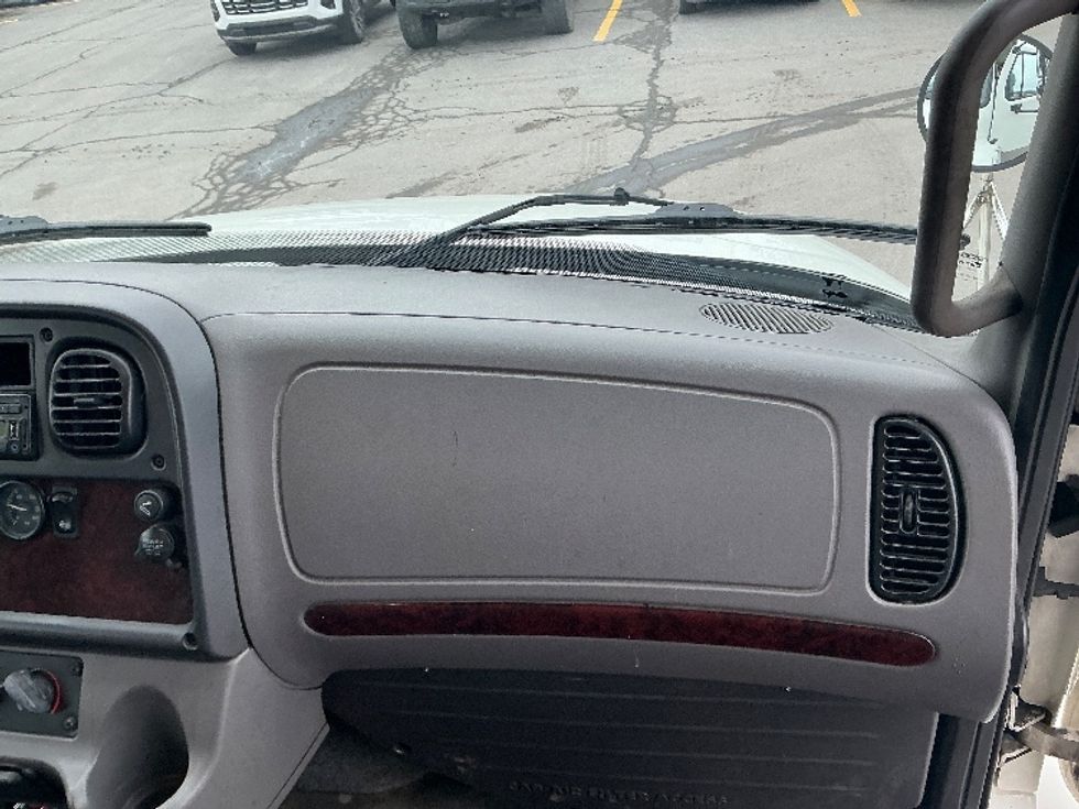 Medium Duty Box Truck-Light and Medium Duty Trucks-Freightliner-2017-M2-Wilkes Barre-PA-159,630\n\t\tmiles-$ 52,250 - Image 21