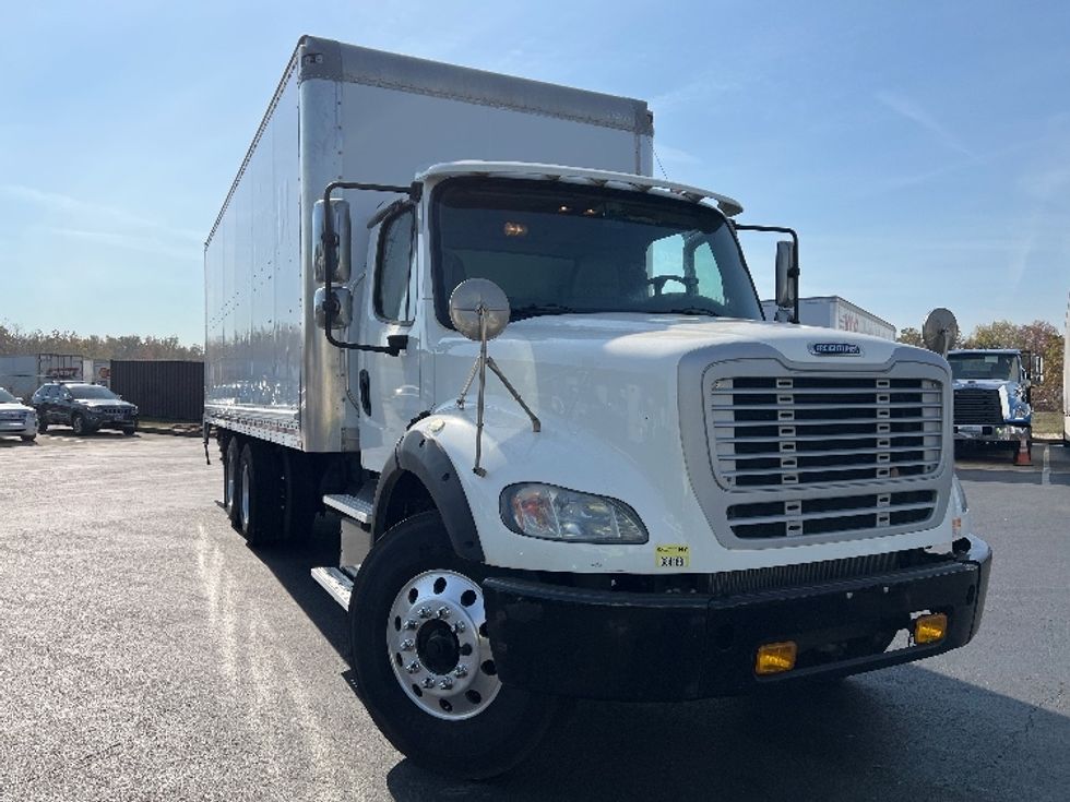 Medium Duty Box Truck-Light and Medium Duty Trucks-Freightliner-2017-M211264S-Bensalem-PA-340,530\n\t\tmiles-$ 66,500 - Image 1