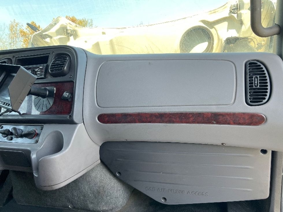 Medium Duty Box Truck-Light and Medium Duty Trucks-Freightliner-2017-M211264S-Bensalem-PA-340,530\n\t\tmiles-$ 66,500 - Image 21