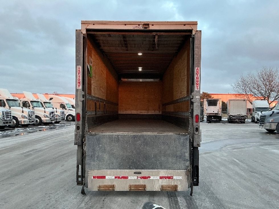Medium Duty Box Truck-Light and Medium Duty Trucks-Freightliner-2017-M211264S-East Chicago-IN-226,941\n\t\tmiles-$ 66,500 - Image 8