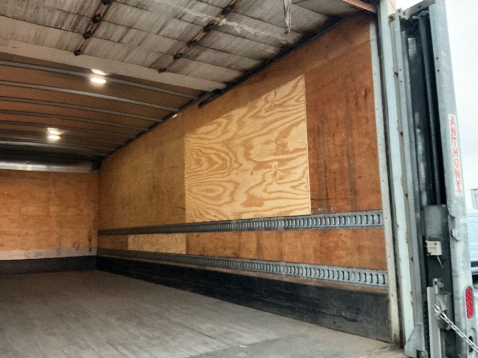 Medium Duty Box Truck-Light and Medium Duty Trucks-Freightliner-2017-M211264S-East Chicago-IN-226,941\n\t\tmiles-$ 66,500 - Image 12