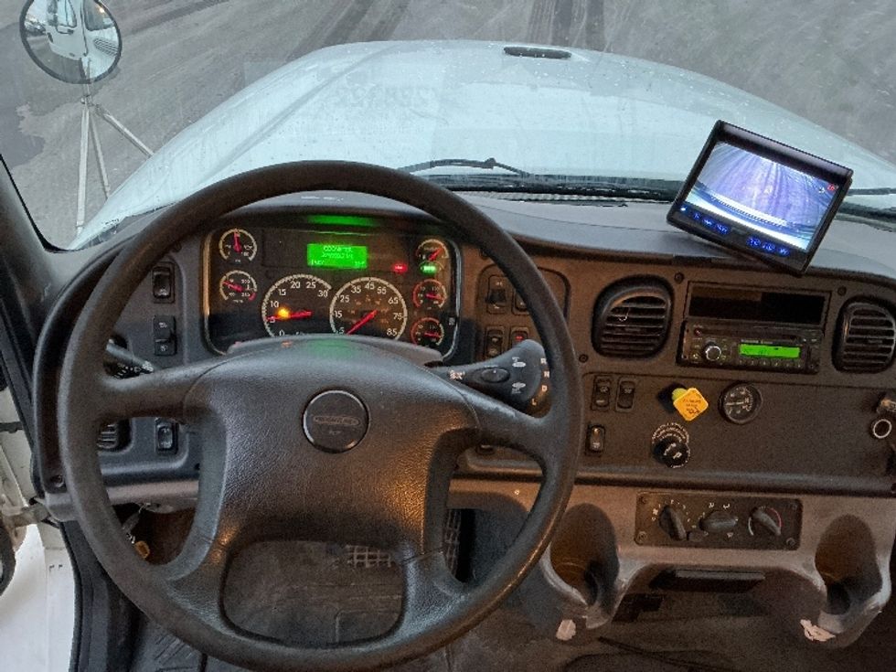 Medium Duty Box Truck-Light and Medium Duty Trucks-Freightliner-2017-M211264S-East Chicago-IN-226,941\n\t\tmiles-$ 66,500 - Image 17