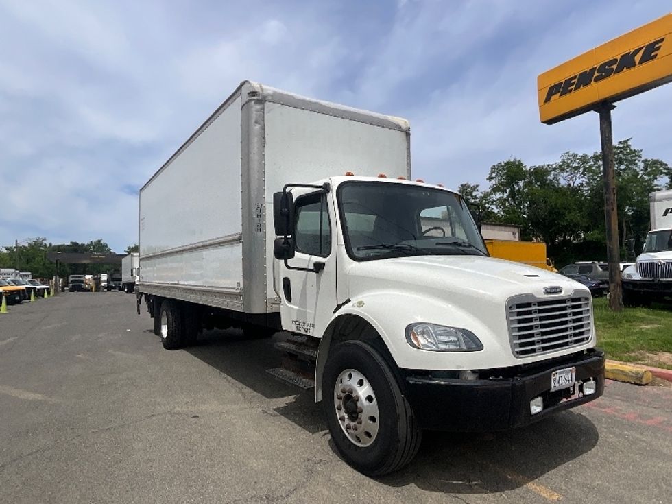 Medium Duty Box Truck-Light and Medium Duty Trucks-Freightliner-2018-M2-Alexandria-VA-145,428\n\t\tmiles-$ 52,500 - Image 1