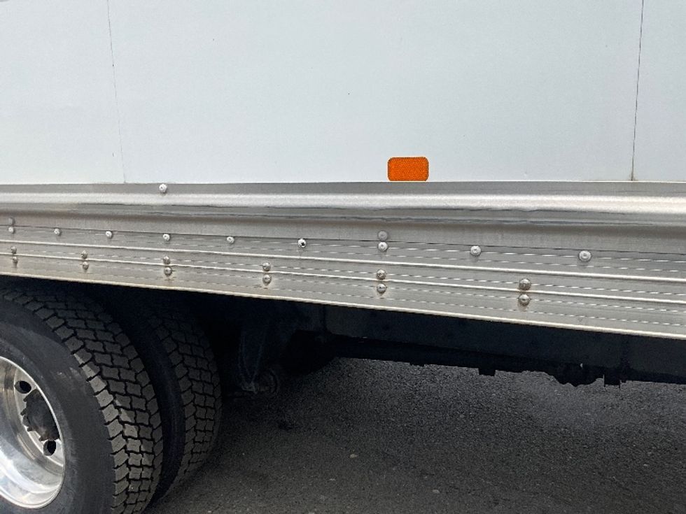 Medium Duty Box Truck-Light and Medium Duty Trucks-Freightliner-2018-M2-Alexandria-VA-145,428\n\t\tmiles-$ 52,500 - Image 26