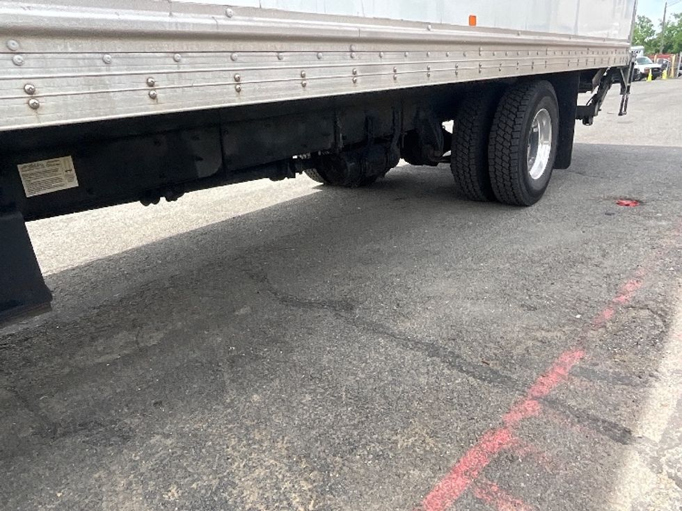 Medium Duty Box Truck-Light and Medium Duty Trucks-Freightliner-2018-M2-Alexandria-VA-145,428\n\t\tmiles-$ 52,500 - Image 5