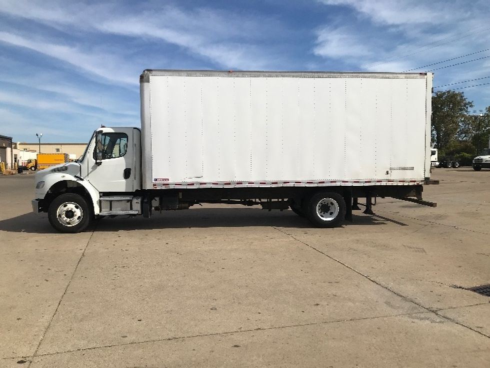 Medium Duty Box Truck-Light and Medium Duty Trucks-Freightliner-2018-M2-Allen Park-MI-135,982\n\t\tmiles-$ 45,750 - Image 4