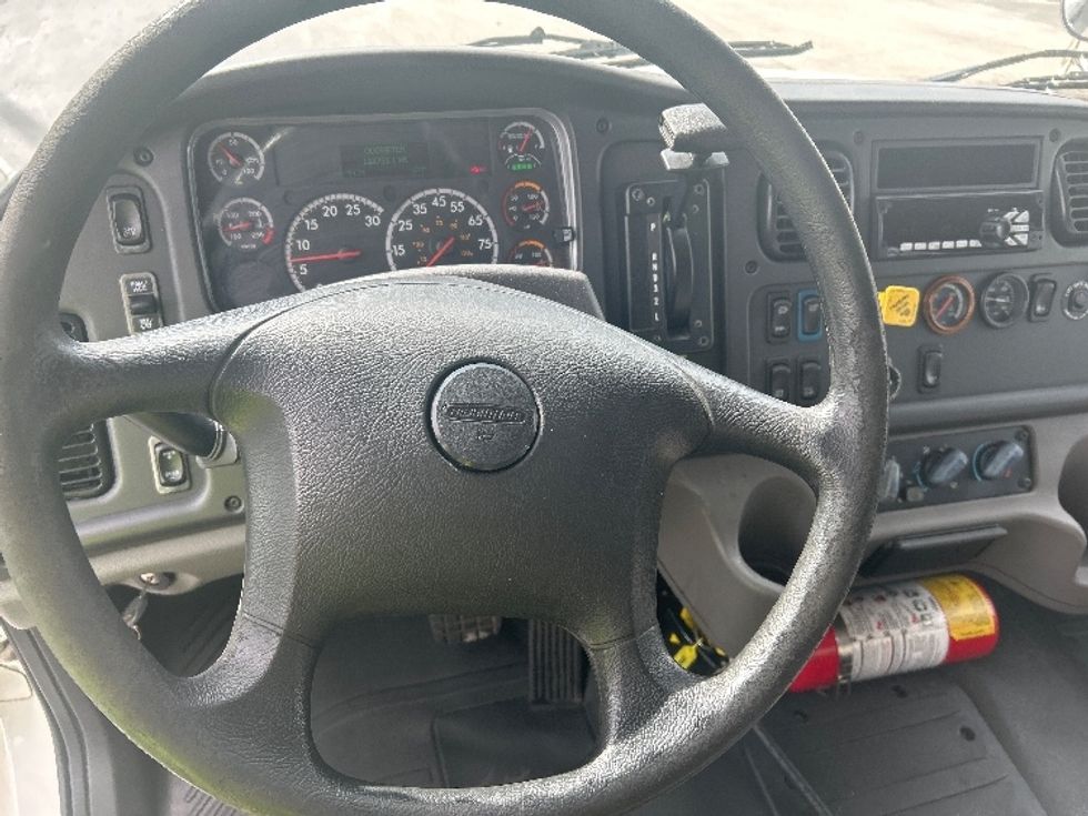 Medium Duty Box Truck-Light and Medium Duty Trucks-Freightliner-2018-M2-Apopka-FL-112,729\n\t\tmiles-$ 62,750 - Image 18