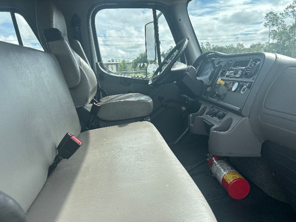 Medium Duty Box Truck-Light and Medium Duty Trucks-Freightliner-2018-M2-Apopka-FL-112,729\n\t\tmiles-$ 62,750 - Image 22