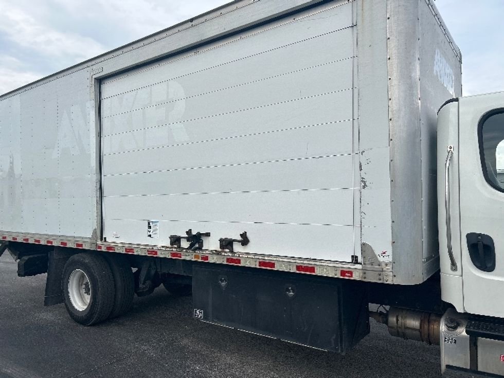 Medium Duty Box Truck-Light and Medium Duty Trucks-Freightliner-2018-M2-Apopka-FL-245,461\n\t\tmiles-$ 39,000 - Image 26