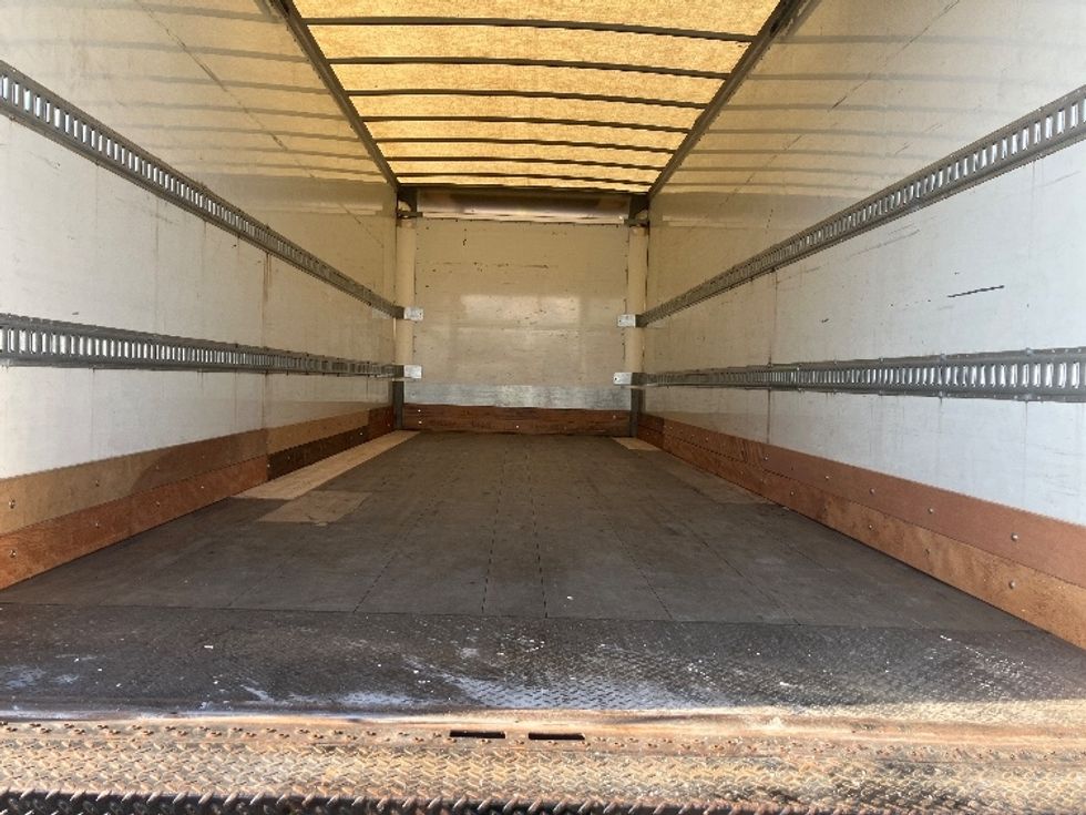 Medium Duty Box Truck-Light and Medium Duty Trucks-Freightliner-2018-M2-Apopka-FL-291,227\n\t\tmiles-$ 21,000 - Image 10