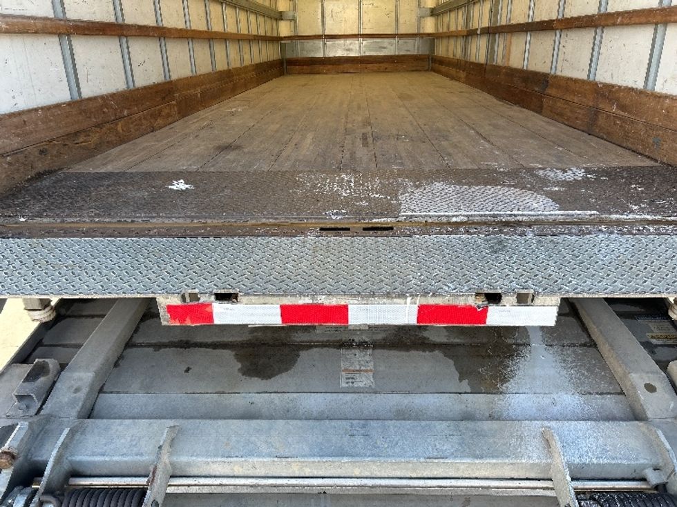 Medium Duty Box Truck-Light and Medium Duty Trucks-Freightliner-2018-M2-Arlington-TX-192,445\n\t\tmiles-$ 49,000 - Image 10