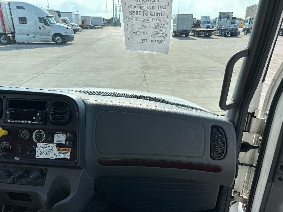 Medium Duty Box Truck-Light and Medium Duty Trucks-Freightliner-2018-M2-Arlington-TX-192,445\n\t\tmiles-$ 49,000 - Image 21