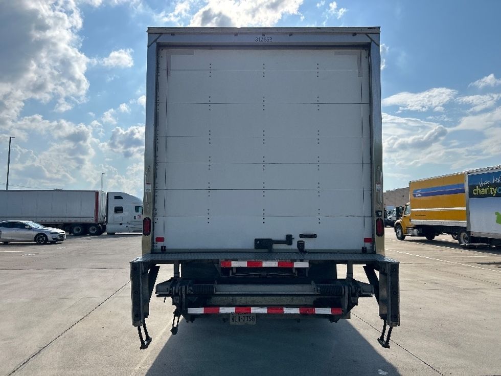 Medium Duty Box Truck-Light and Medium Duty Trucks-Freightliner-2018-M2-Arlington-TX-192,445\n\t\tmiles-$ 49,000 - Image 7