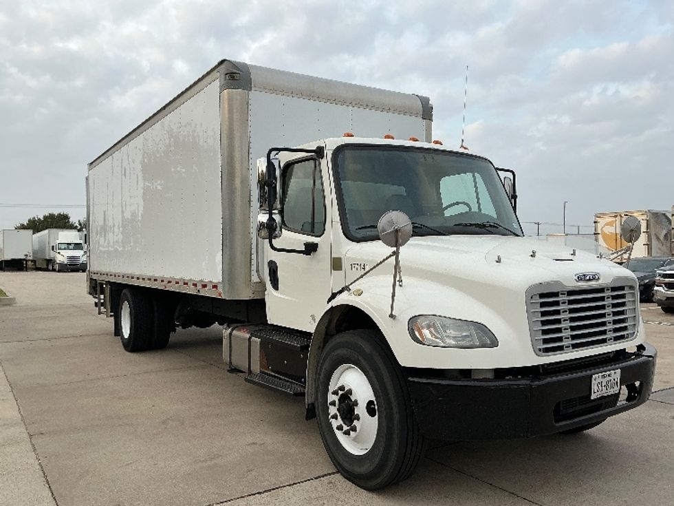 Medium Duty Box Truck-Light and Medium Duty Trucks-Freightliner-2018-M2-Arlington-TX-310,863\n\t\tmiles-$ 30,750 - Image 1