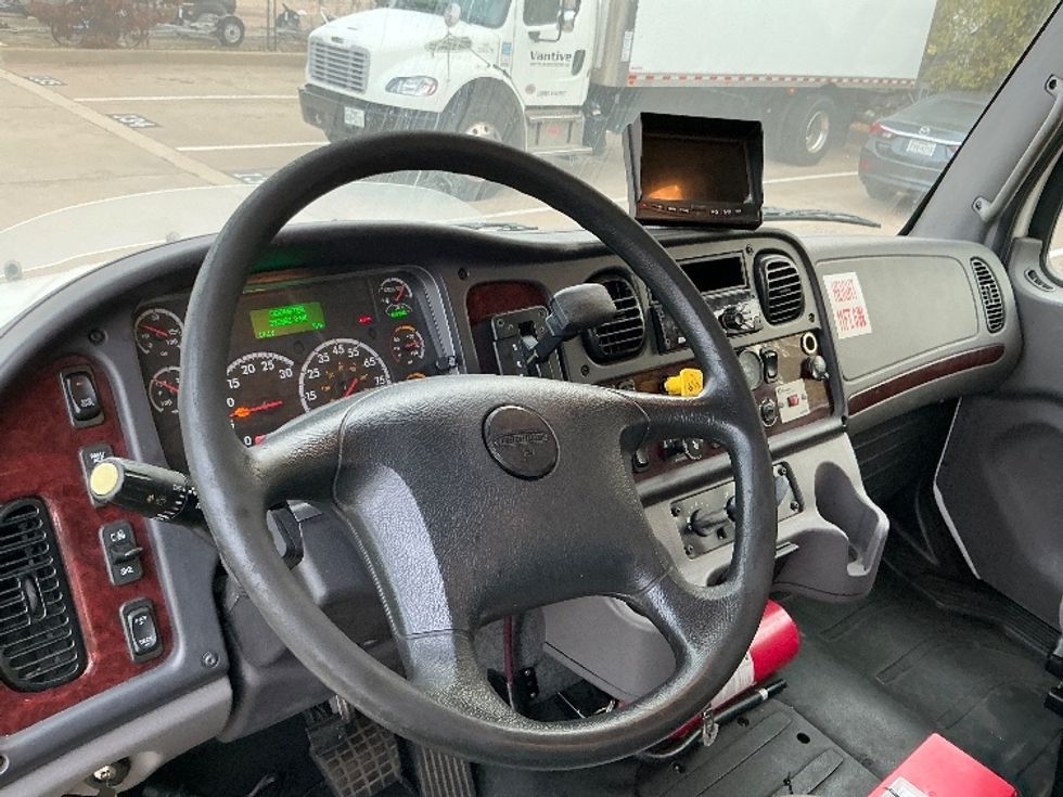 Medium Duty Box Truck-Light and Medium Duty Trucks-Freightliner-2018-M2-Arlington-TX-310,863\n\t\tmiles-$ 30,750 - Image 17