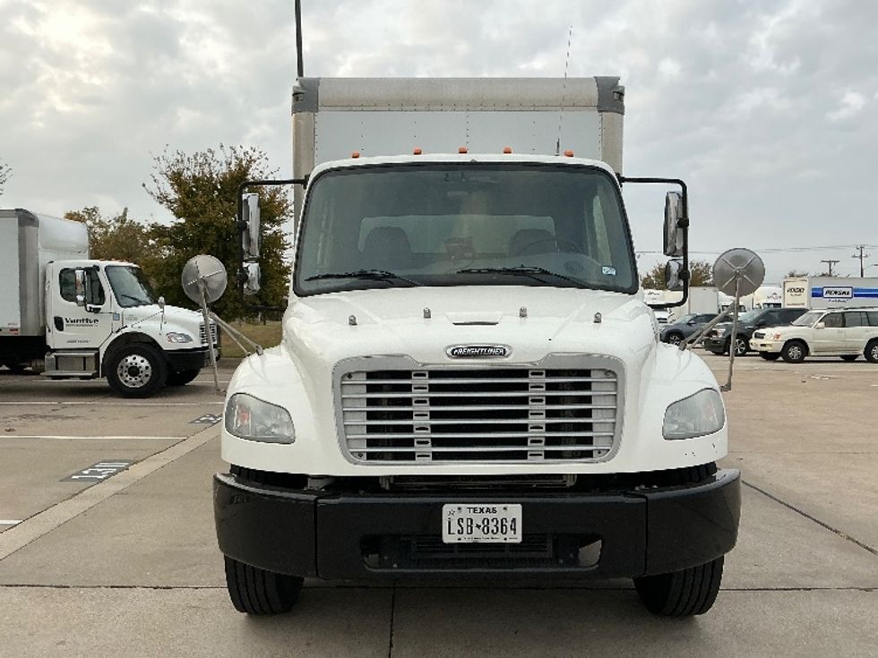 Medium Duty Box Truck-Light and Medium Duty Trucks-Freightliner-2018-M2-Arlington-TX-310,863\n\t\tmiles-$ 30,750 - Image 2
