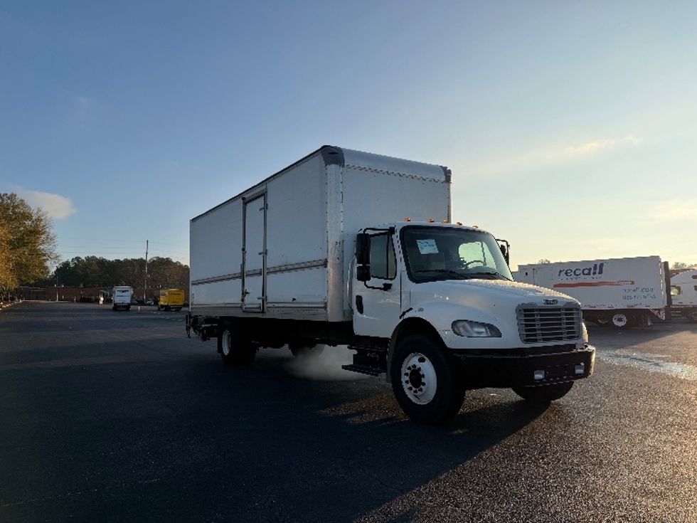 Medium Duty Box Truck-Light and Medium Duty Trucks-Freightliner-2018-M2-Atlanta-GA-143,661\n\t\tmiles-$ 53,750 - Image 1