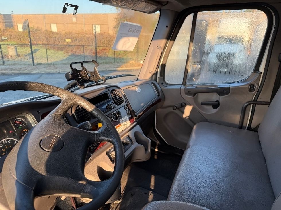 Medium Duty Box Truck-Light and Medium Duty Trucks-Freightliner-2018-M2-Atlanta-GA-143,661\n\t\tmiles-$ 53,750 - Image 15