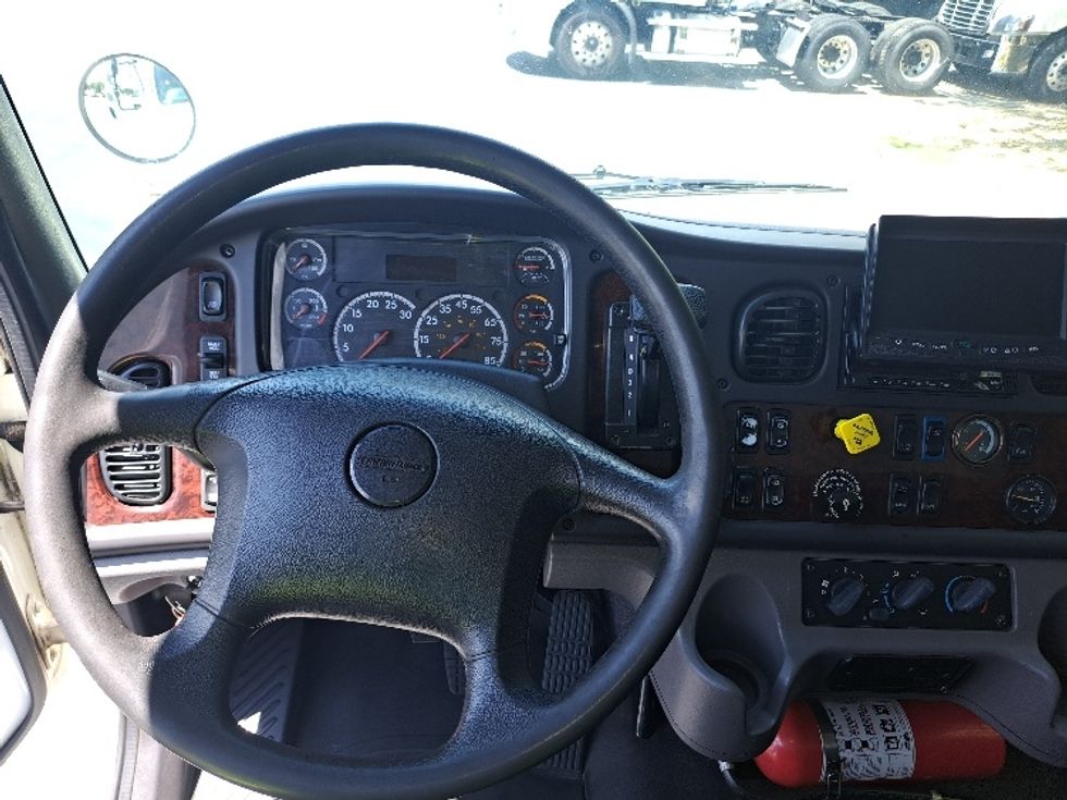 Medium Duty Box Truck-Light and Medium Duty Trucks-Freightliner-2018-M2-Atlanta-GA-219,262\n\t\tmiles-$ 47,750 - Image 17