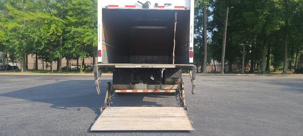 Medium Duty Box Truck-Light and Medium Duty Trucks-Freightliner-2018-M2-Atlanta-GA-242,854\n\t\tmiles-$ 42,750 - Image 9