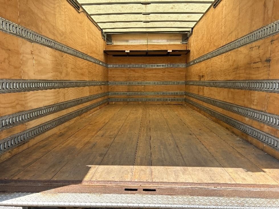 Medium Duty Box Truck-Light and Medium Duty Trucks-Freightliner-2018-M2-Auburn-MA-240,800\n\t\tmiles-$ 30,500 - Image 10