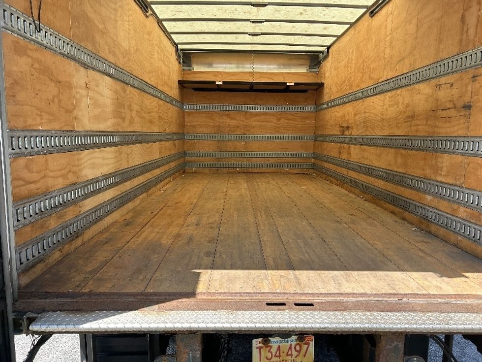 Medium Duty Box Truck-Light and Medium Duty Trucks-Freightliner-2018-M2-Auburn-MA-240,800\n\t\tmiles-$ 30,500 - Image 11