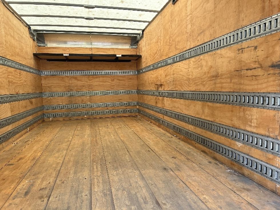 Medium Duty Box Truck-Light and Medium Duty Trucks-Freightliner-2018-M2-Auburn-MA-240,800\n\t\tmiles-$ 30,500 - Image 12