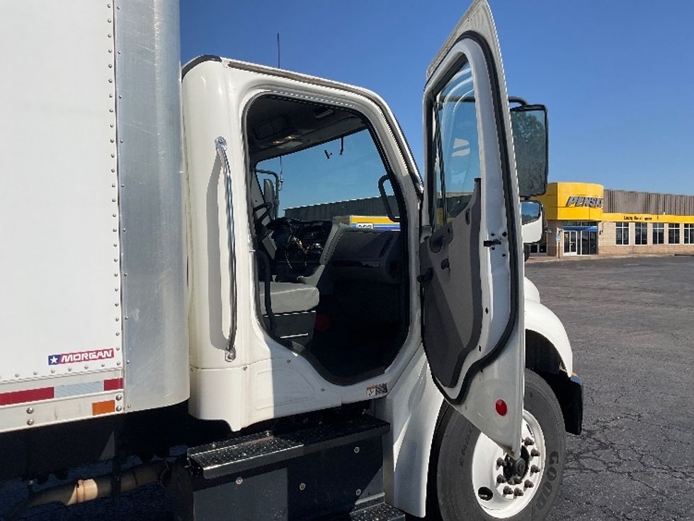 Medium Duty Box Truck-Light and Medium Duty Trucks-Freightliner-2018-M2-Augusta-GA-54,075\n\t\tmiles-$ 57,500 - Image 20