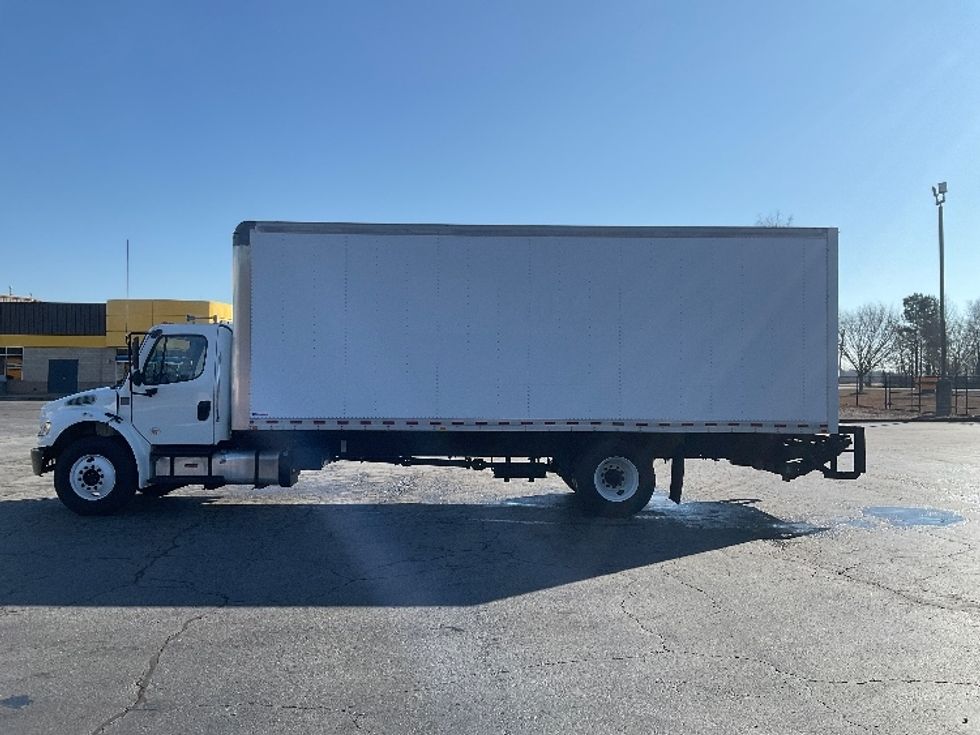 Medium Duty Box Truck-Light and Medium Duty Trucks-Freightliner-2018-M2-Augusta-GA-54,075\n\t\tmiles-$ 57,500 - Image 4
