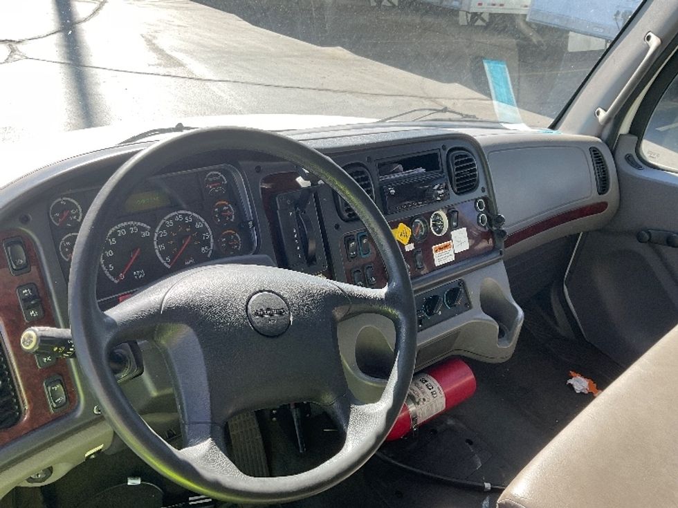 Medium Duty Box Truck-Light and Medium Duty Trucks-Freightliner-2018-M2-Aurora-CO-233,998\n\t\tmiles-$ 37,500 - Image 17