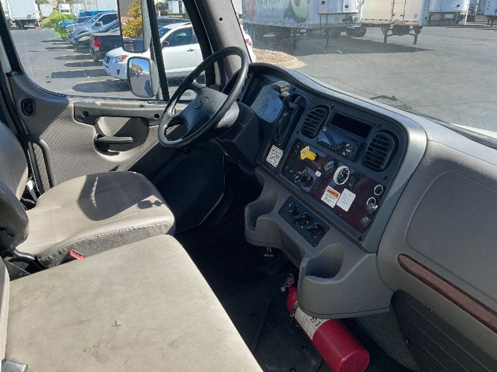 Medium Duty Box Truck-Light and Medium Duty Trucks-Freightliner-2018-M2-Aurora-CO-233,998\n\t\tmiles-$ 37,500 - Image 22