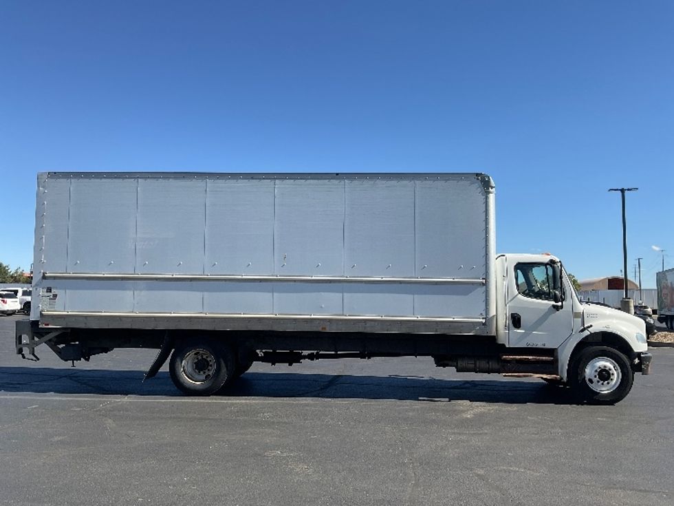 Medium Duty Box Truck-Light and Medium Duty Trucks-Freightliner-2018-M2-Aurora-CO-273,376\n\t\tmiles-$ 31,750 - Image 15
