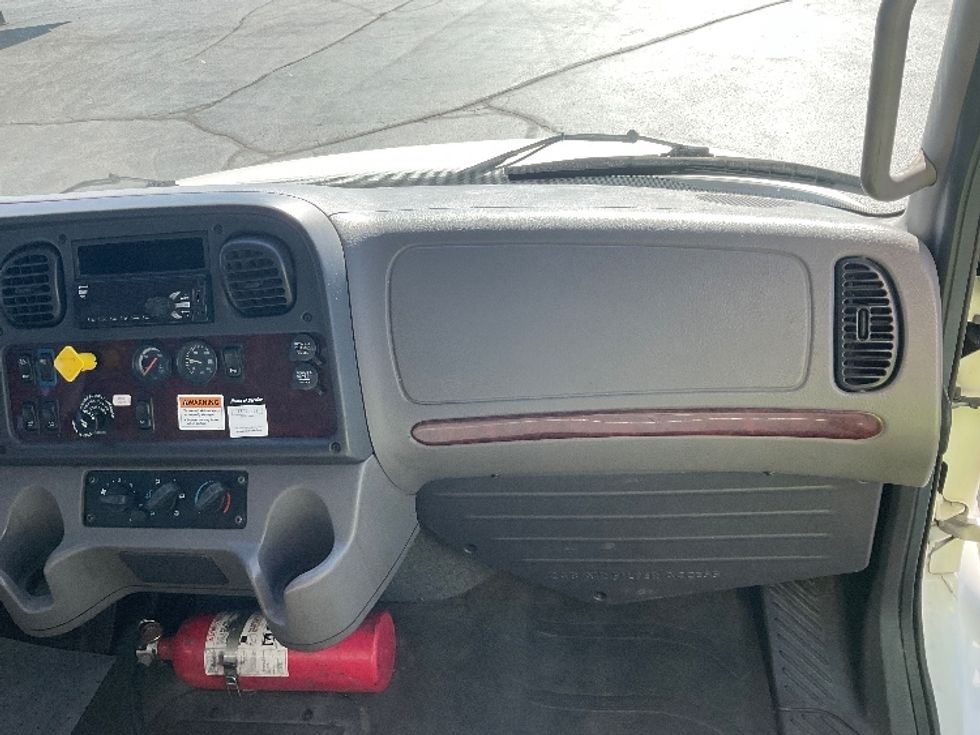 Medium Duty Box Truck-Light and Medium Duty Trucks-Freightliner-2018-M2-Aurora-CO-273,376\n\t\tmiles-$ 31,750 - Image 21