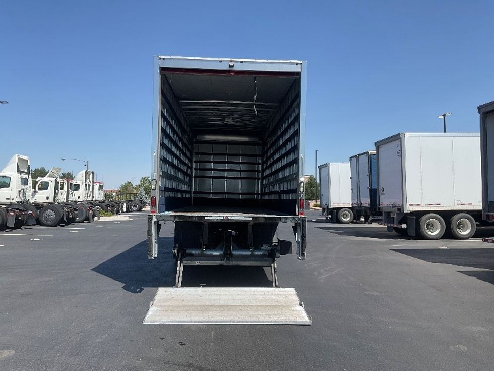 Medium Duty Box Truck-Light and Medium Duty Trucks-Freightliner-2018-M2-Aurora-CO-80,697\n\t\tmiles-$ 65,500 - Image 9