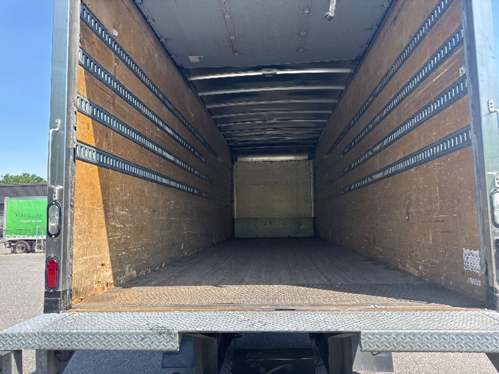 Medium Duty Box Truck-Light and Medium Duty Trucks-Freightliner-2018-M2-Baltimore-MD-192,235\n\t\tmiles-$ 52,500 - Image 10