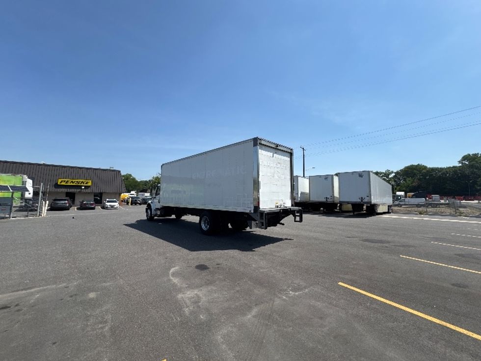 Medium Duty Box Truck-Light and Medium Duty Trucks-Freightliner-2018-M2-Baltimore-MD-192,235\n\t\tmiles-$ 52,500 - Image 6